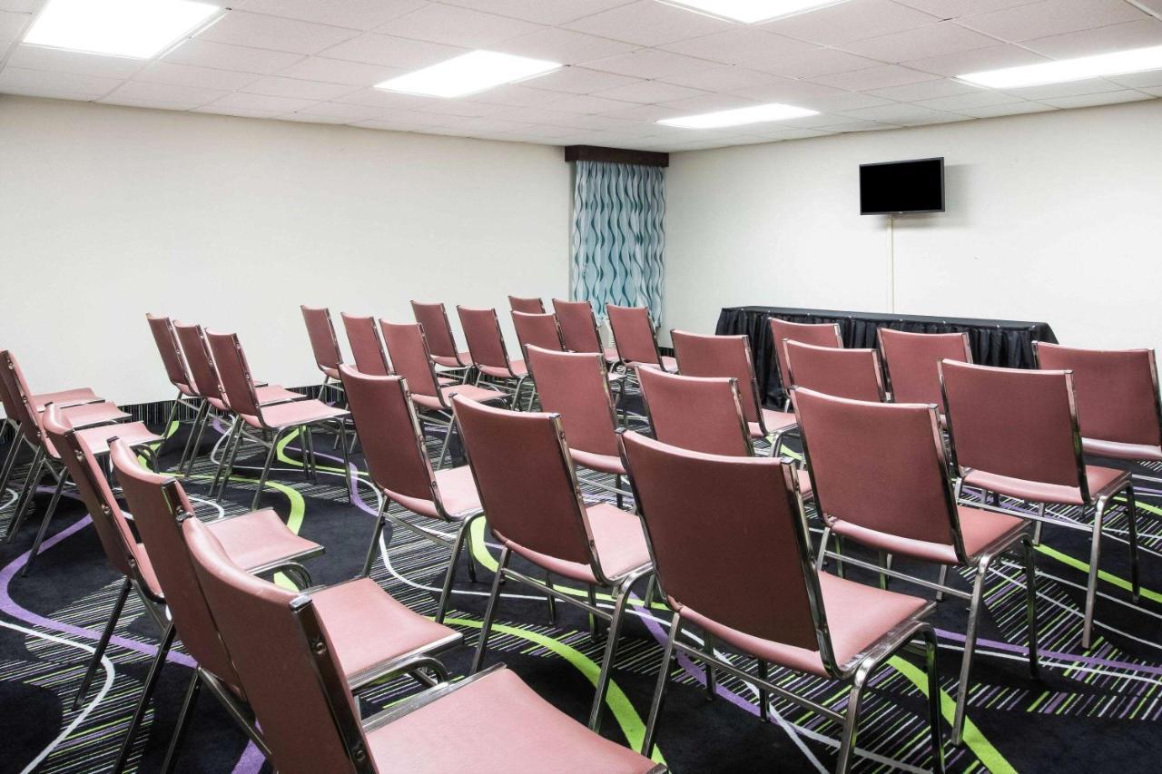 La Quinta Inn By Wyndham Davenport & Conference Center Luaran gambar